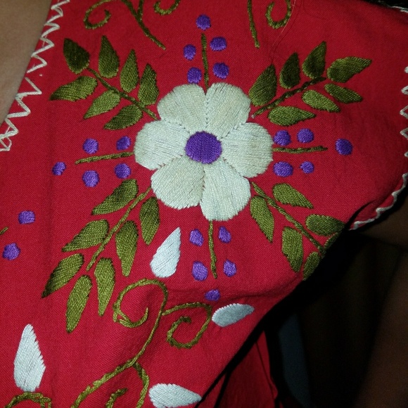 DRESSES, DRESSES, DRESSES, DRESSES!! - Picture 4 of 8